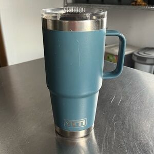 Yeti Rambler with Handle and Lid